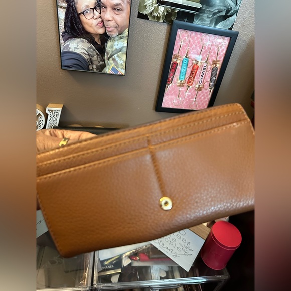 GUC Michaels Kors Fulton Brown Leather Flap CONTINENTAL Wallet - Picture 8 of 12